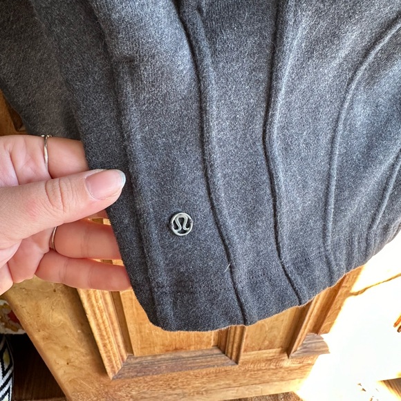 Lululemon charcoal grey hooded jacket - Picture 2 of 8